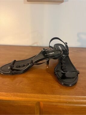 Kitten heel